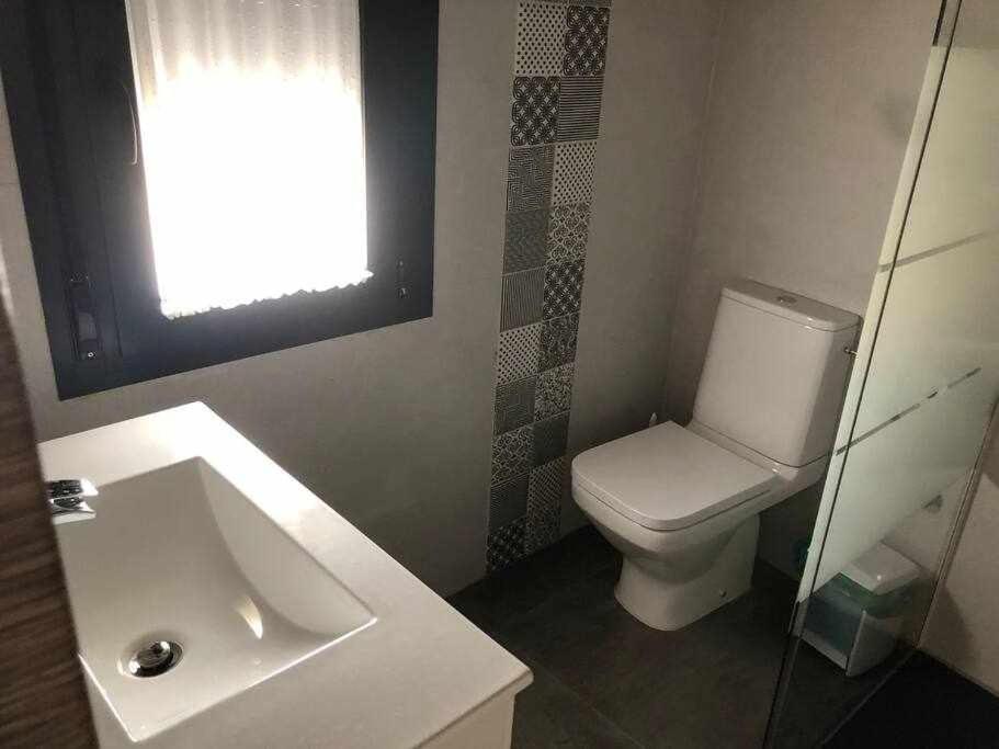Alojamiento El Pez Casa Con Piscina Climatizada Villafranca de los Caballeros Exterior foto
